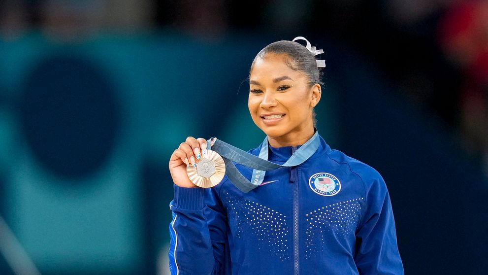 Mesajul gimnastei Jordan Chiles, după ce i-a suflat medalia Anei Maria Bărbosu: 