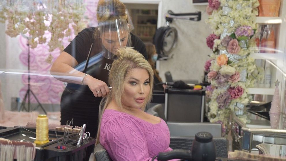 Transformarea În femeie începe să prindă contur. Cum arată Jessica Alves în cele mai recente imagini