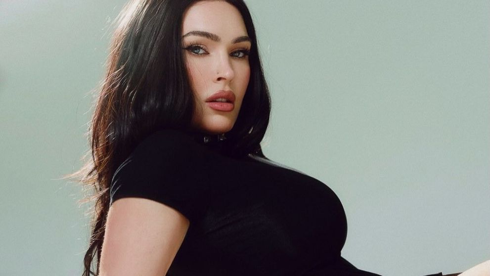 “Are aproape 40 de ani și 4 copii, n-ar trebui să pozeze așa!” Megan Fox, pusă la zid după cel mai provocator pictorial după a patra naștere