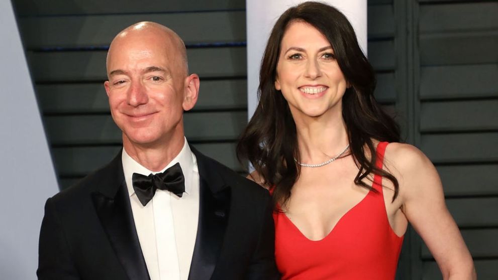 Fosta soție a lui Jeff Bezos, MacKenzie Bezos, mai bogată cu 12 miliarde de dolari după divorț