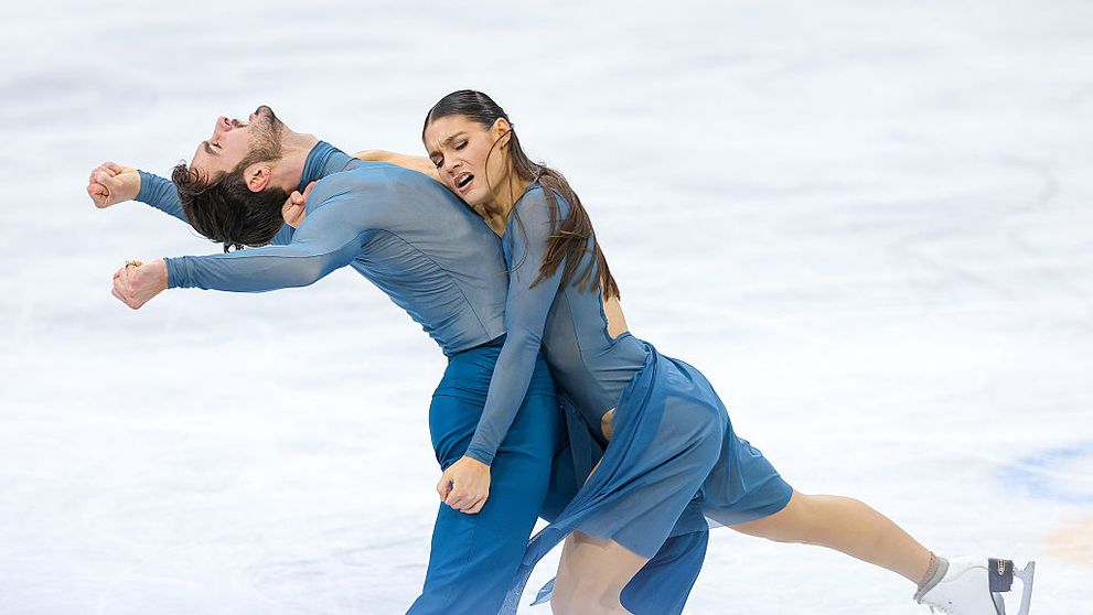 Câți bani vor primi patinatorii francezi, Guillaume Cizeron și Laurence Fournier Beaudry, medaliați cu aur la dans pe gheață