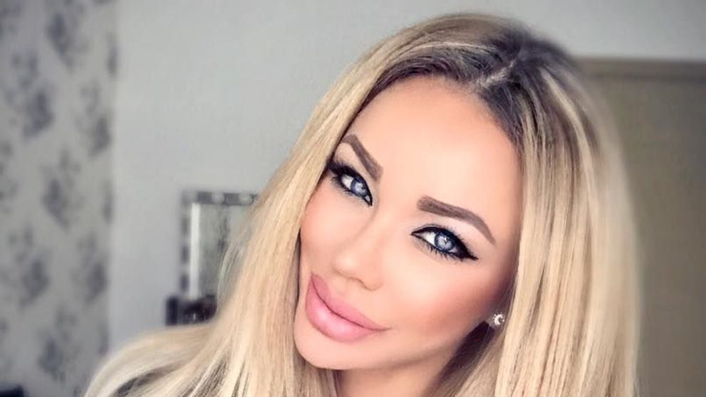 Bianca Dragusanu, cu parul scurt! Cum arata vedeta in cea mai recenta poza publicata pe Facebook