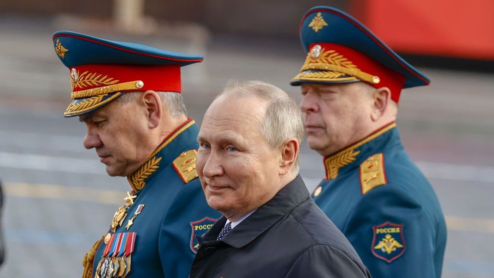 Vladimir Putin și-a promovat fostul bodyguard în funcția de ministru al Situațiilor de Urgență