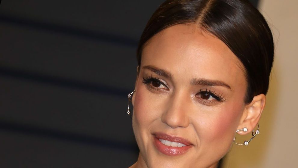 Jessica Alba a împlinit 40 de ani. Cele mai senzuale apariții ale vedetei pe covorul roșu