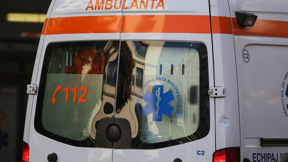 Fata de 13 ani care a căzut de la etajul 4 a murit! Ce a făcut adolescenta cu doar câteva momente înainte de tragedie