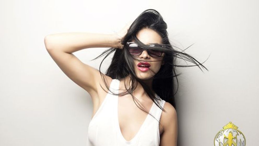 Cristina Roventa reprezinta Romania la Miss Tourism World 2012. GALERIE FOTO