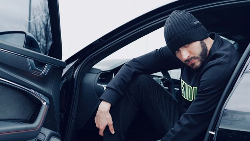 Karim Benzema și-a prezentat mașina de 2,5 milioane de Euro. Cum arată bolidul care a făcut senzație pe Instagram