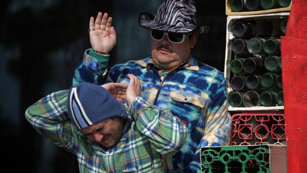 Tara o arde pe comedie: JOI, de la 21:30, la PROTV. 