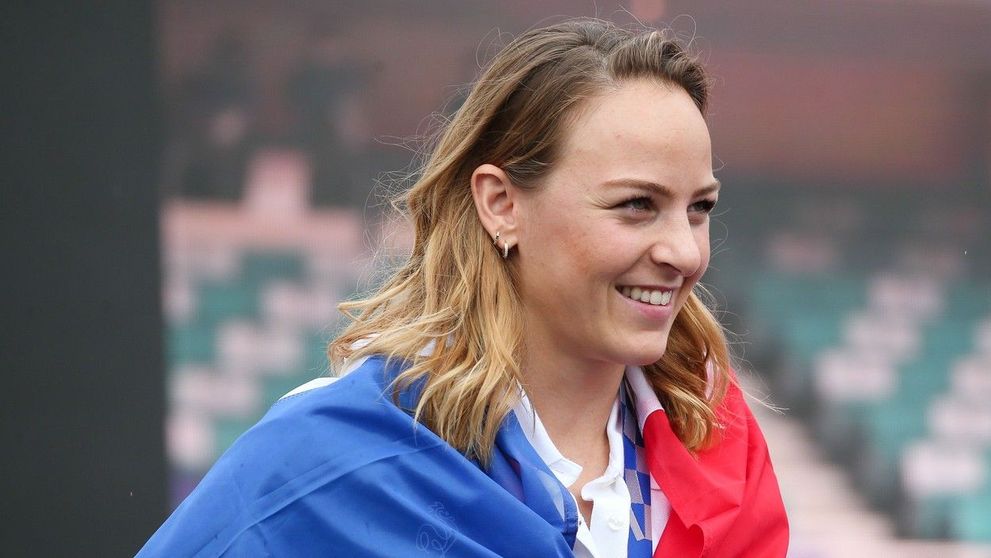 O medaliată cu aur la Olimpiada de la Tokyo a fost bătută de iubitul ei: „Dată cu capul de podea de mai multe ori”