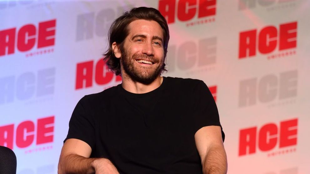 Jake Gyllenhaal nu vede rostul dușurilor. „Să nu faci baie ajută la întreținerea pielii”