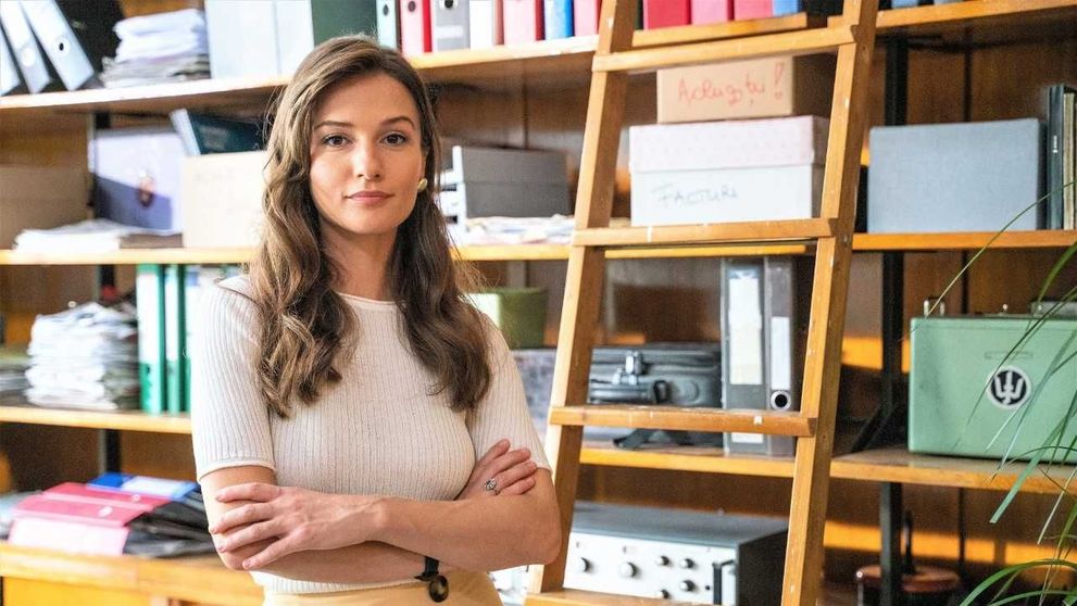Aida Economu, din serialul Profu', în fotografii nud artistice, mai frumoasă ca niciodată
