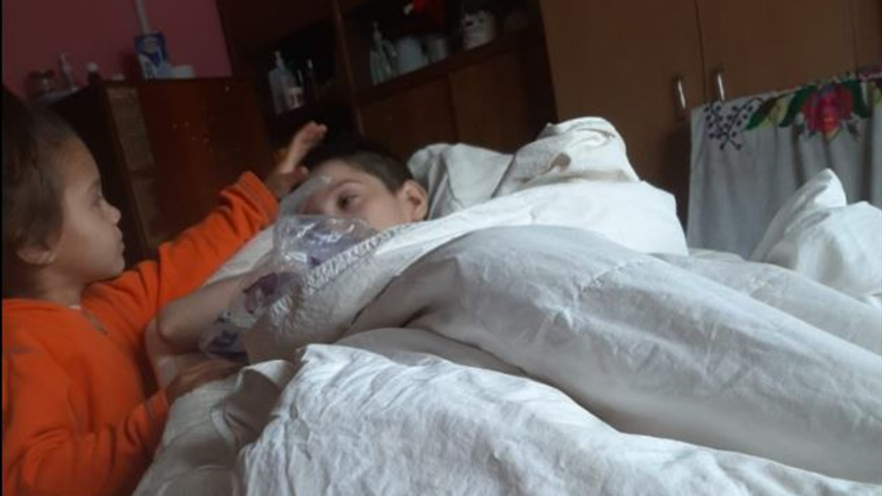 (P) 4 orfani singuri pe lume, fără niciun ajutor!