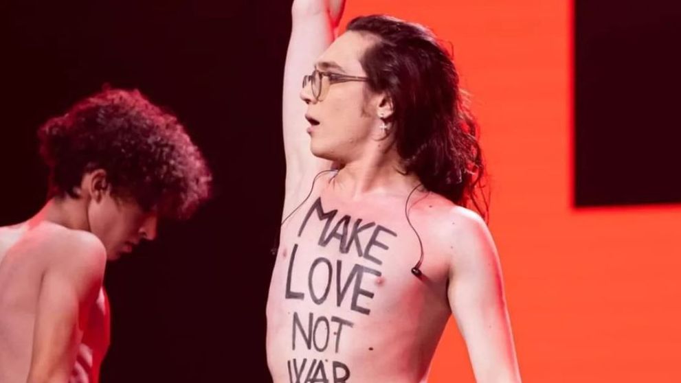 Cine este Theodor Andrei, tânărul care va reprezenta România la Eurovision 2023