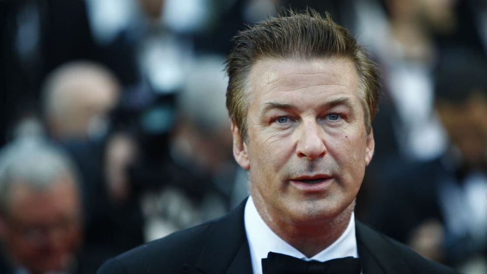 Alec Baldwin ar putea fi tras la răspundere în filmările din „Rust” în calitate de producător, nu de actor