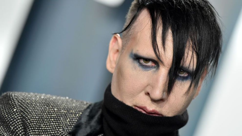 Marilyn Manson, dat în judecată și de o fostă asistentă. Femeia îl acuză de hărțuire sexuală