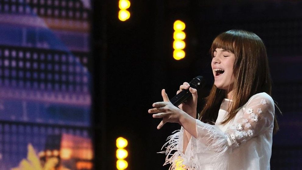 VIDEO. Moment spectaculos la America's Got Talent.O puștoaica de 13 ani a cucerit pe toată lumea cu vocea ei incredibilă