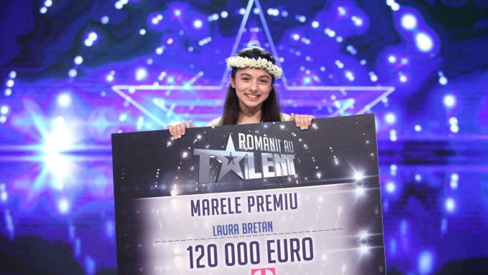 Laura Bretan: „La PRO TV am îmbrăcat pentru prima dată costumul tradițional românesc”