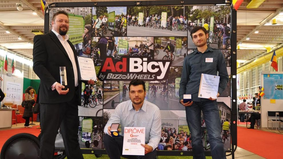 Un roman a castigat medalia de aur la Salonul de Inventii de la Geneva pentru panoul publicitar AdBicy