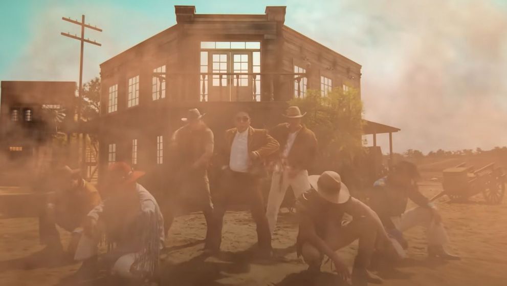 PSY are un nou hit! Cântă alături de SUGA de la BTS și are peste 80 de milioane de vizualizări în șase zile