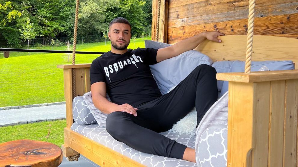 Culiță Sterp a plecat în vacanță alături de logodnica și de fiul lor. Ce destinație exotică au ales cei doi: „În sfârșit”