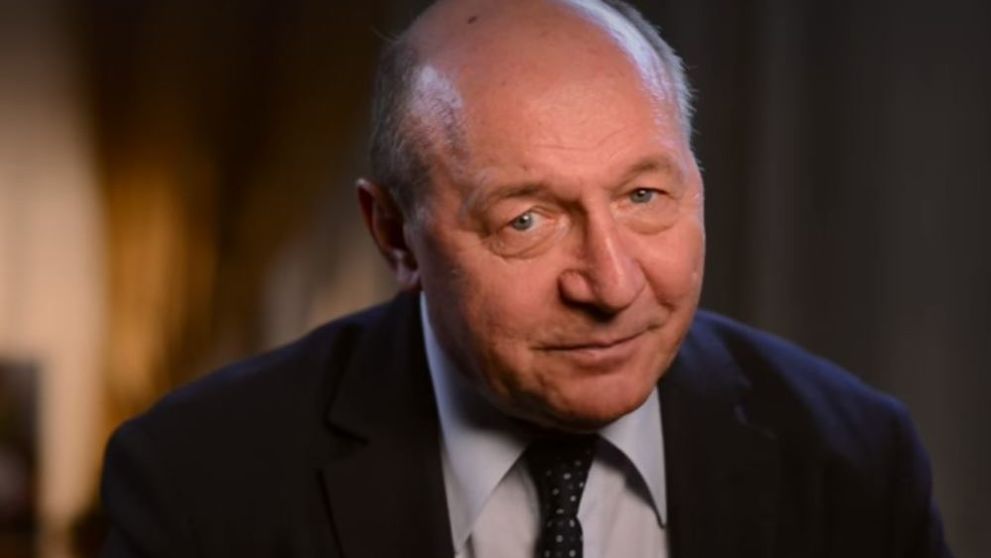 Traian Băsescu, în stare critică, pe patul de spital! Ce se întâmplă în aceste momente cu fostul președinte al României: „Am auzit că e rău. E băgat pe oxigen”