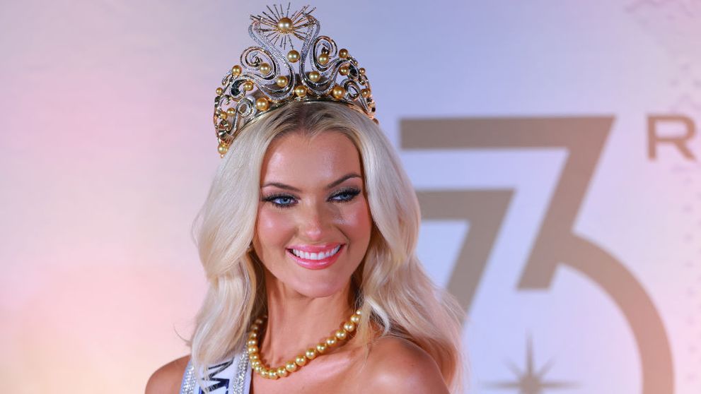 O blondă superbă de 21 de ani din Danemarca a fost desemnată Miss Universe. Fanii concursului au avut însă altă favorită