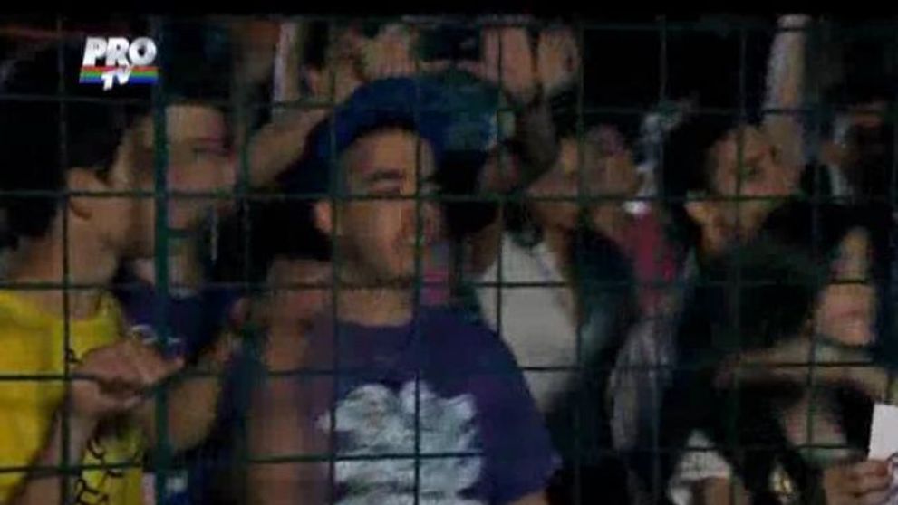 Asculta AICI piesa de protest pe care a cantat-o Adrian Tutu in 