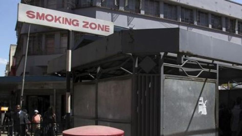 Nairobi, orasul unde este interzis fumatul chiar si pe strazi! Ai putea trai intr-un astfel de oras?