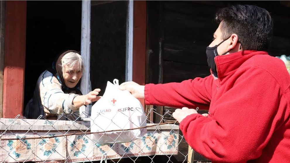 220,000 de români au beneficiat de informații și sprijin din partea Crucii Roșii Române în lupta cu Covid-19