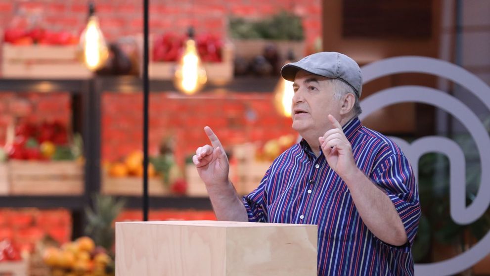 Florin Călinescu le-a dat de furcă concurenților MasterChef printr-un ingredient surpriză. 