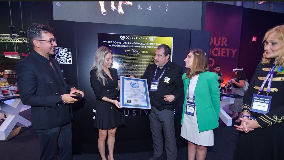 XCLUSIVERSE a stabilit la BRAND MINDS primul record mondial între lumea reală și cea virtuală