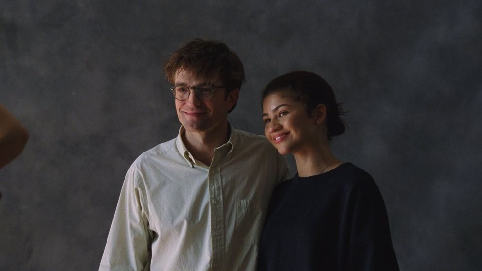 Spune „DA!” unei experiențe cu emoție și puțin scandal. Când are premiera în România filmul „Drama”, cu Zendaya și Robert Pattinson