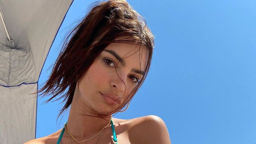 Emily Ratajkowski, imagini incendiare pe Instagram! A renunțat la sutien și s-a lăsat filmată așa