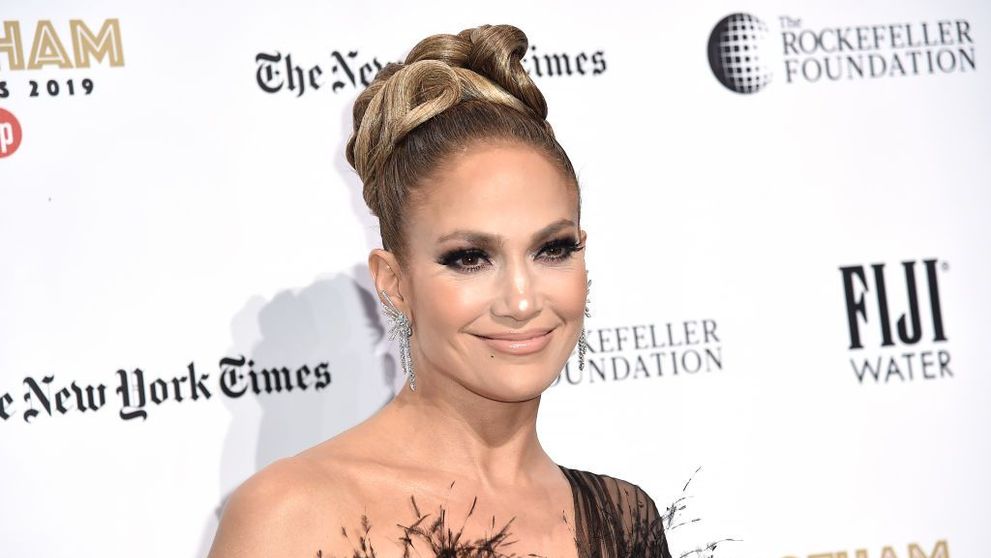 La 50 de ani are dieta pentru tinerețe fără bătrânețe! Vezi ce mănâncă Jennifer Lopez în fiecare zi