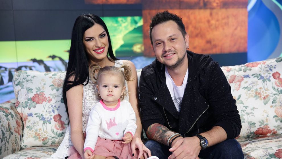 Fiica lui Alex de la trupa Zero – fan inrait Andra!