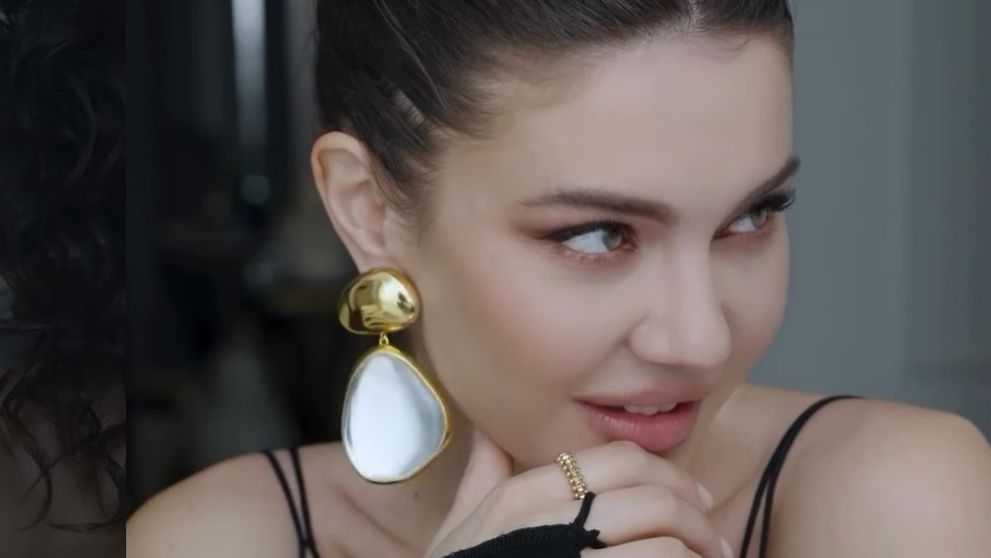 Cum arată mama Cristinei Ich la 60 de ani. Cele două seamănă izbitor
