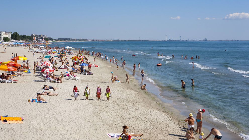 Turiștii de pe litoral vor beneficia de consultații gratuite. Screening gratuit oferit de medici dermatologi, endocrinologi, pediatri și pneumologi