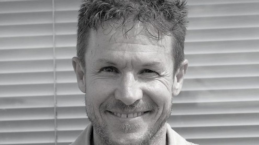 Numeroase întrebări fără răspuns după moartea lui Felix Baumgartner, ridicate de un cotidian din Salzburg, orașul său natal