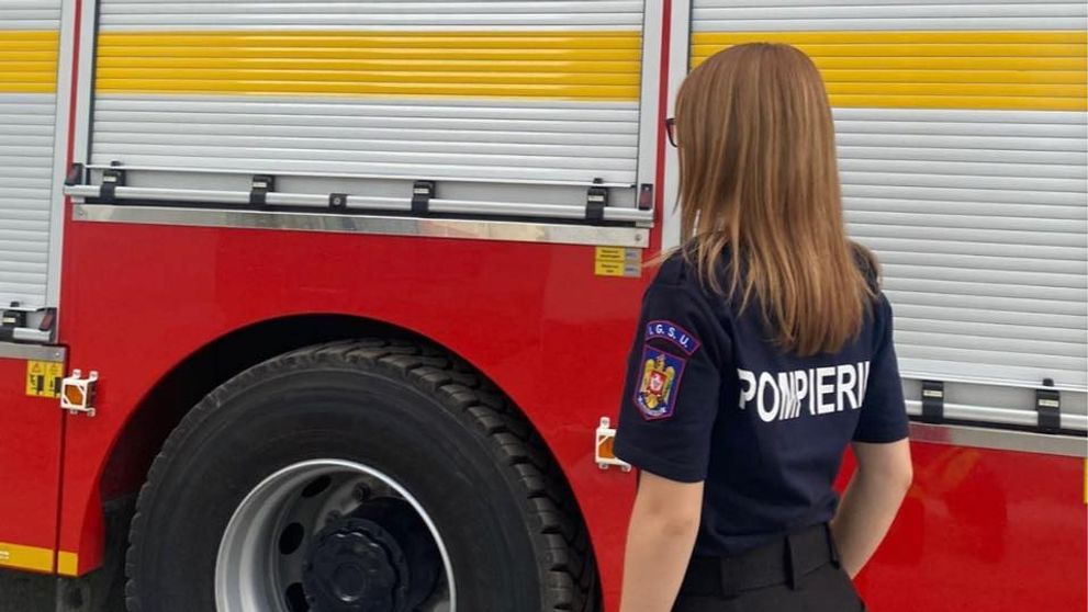 Patricia, o voluntară de la ISU, a fost rănită grav după ce a încercat să salveze o femeie prinsă între uşile autobuzului. Reacția tatălui ei după ce tânăra a suferit o operație: „Cât trebuie să mai suportăm”