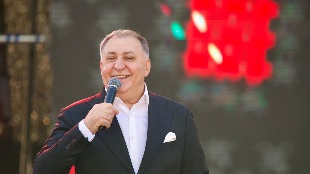 Vali Vijelie are amantă? Cântărețul s-a dat de gol: „Pot să țin și două în casă”