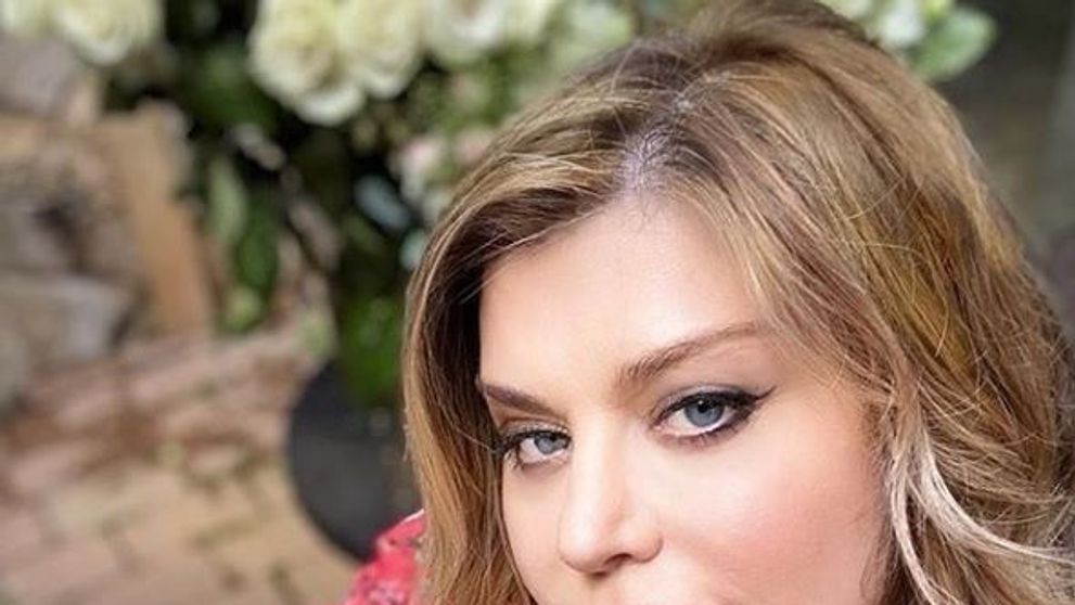 „Ești fructul interzis”! Imaginea cu Loredana Groza care le-a aprins imaginația internauților