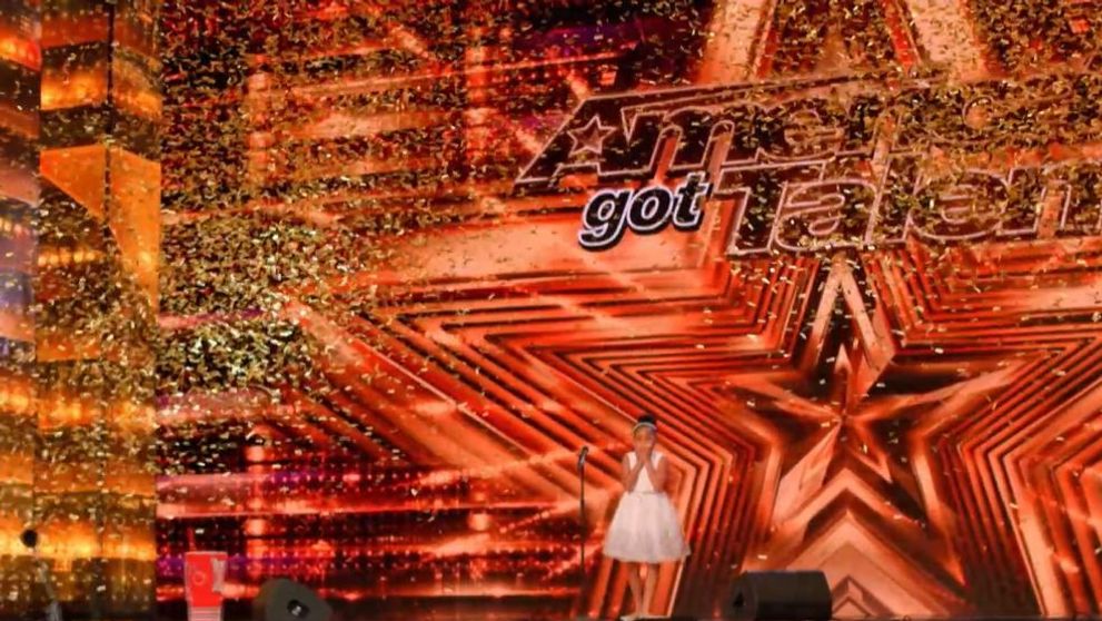 La doar 9 ani, Victory a intrat în istoria America's Got Talent. Toți jurații au apăsat butonul de Golden Buzz