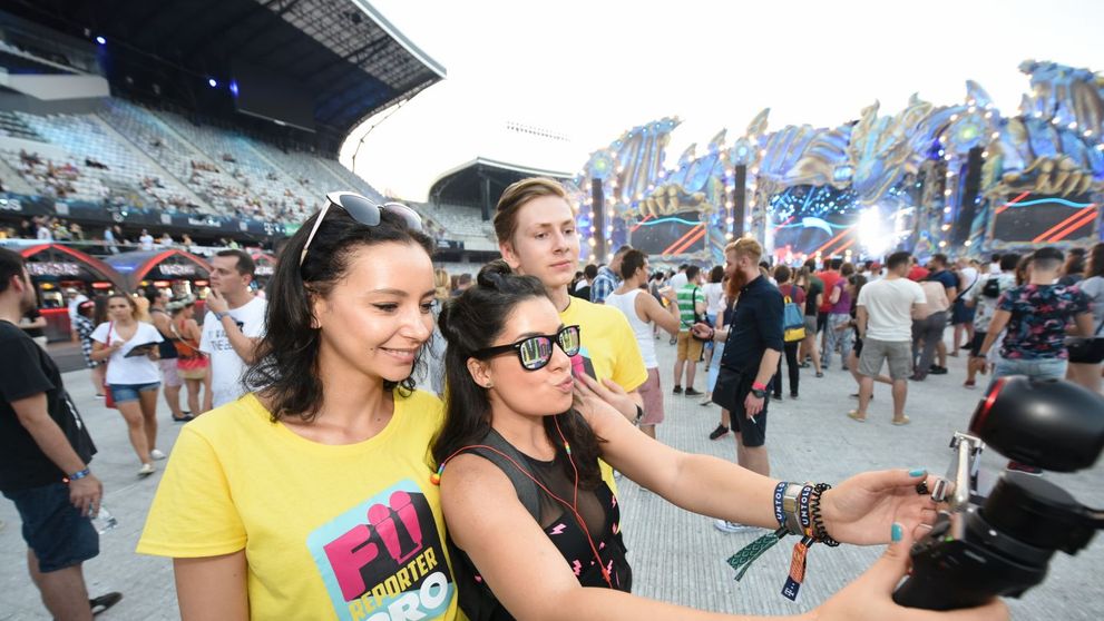 #fiireporterPRO la UNTOLD - DAY 3: Oana si reporterii descopera povestea celui mai mare festival de muzica din Romania