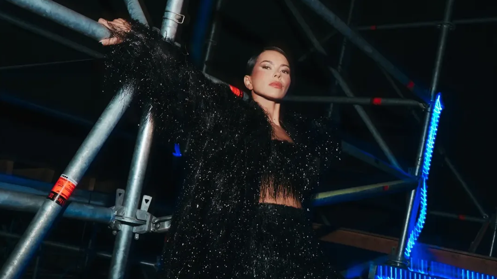 INNA revine cu un nou hit internațional. Cine e celebrul DJ alături de care a lansat „Dream Out Loud”. Piesa are 1,5 milioane de vizualizări în timp record!
