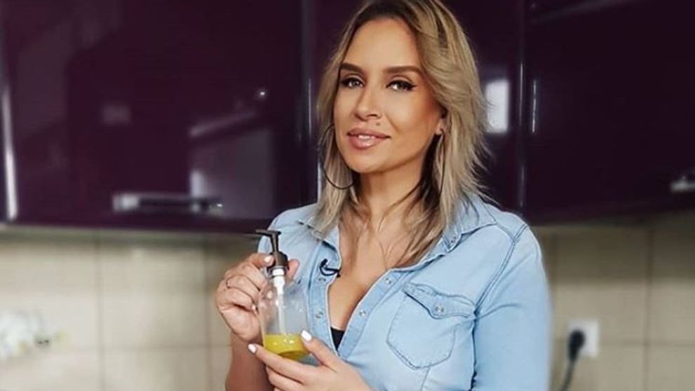 VIDEO Exfoliant natural împotriva vergeturilor