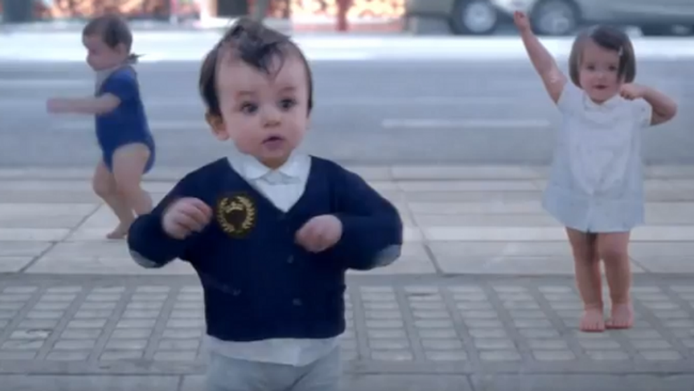 Bebelusii dansatori au declansat isteria. Reclama de peste 30.000.000 de click-uri in mai putin de o saptamana: VIDEO