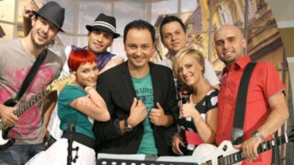 Romanca ce a impresionat Germania cu naiul a fost la Happy Hour