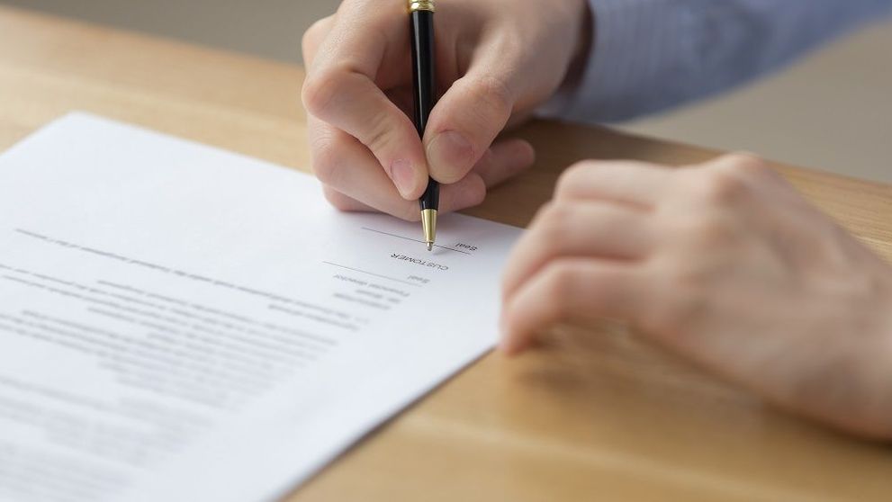 Cum arată declarația pe propria răspundere pe care românii trebuie să o completeze pentru a putea ieși din casă