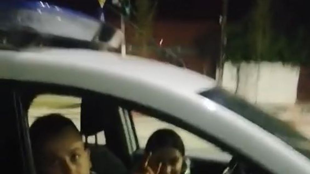 Polițistă din București virală pe TikTok! Ce replică i-a dat unui bărbat care își făcea nevoile în public