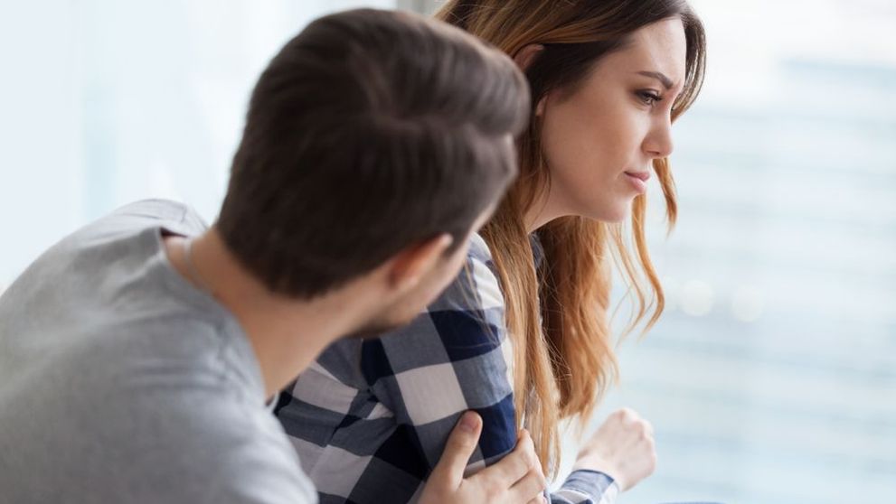 O femeie nu a mai avut relații intime cu soțul ei, și nici nu l-a mai sărutat, de aproape patru ani. Care este motivul